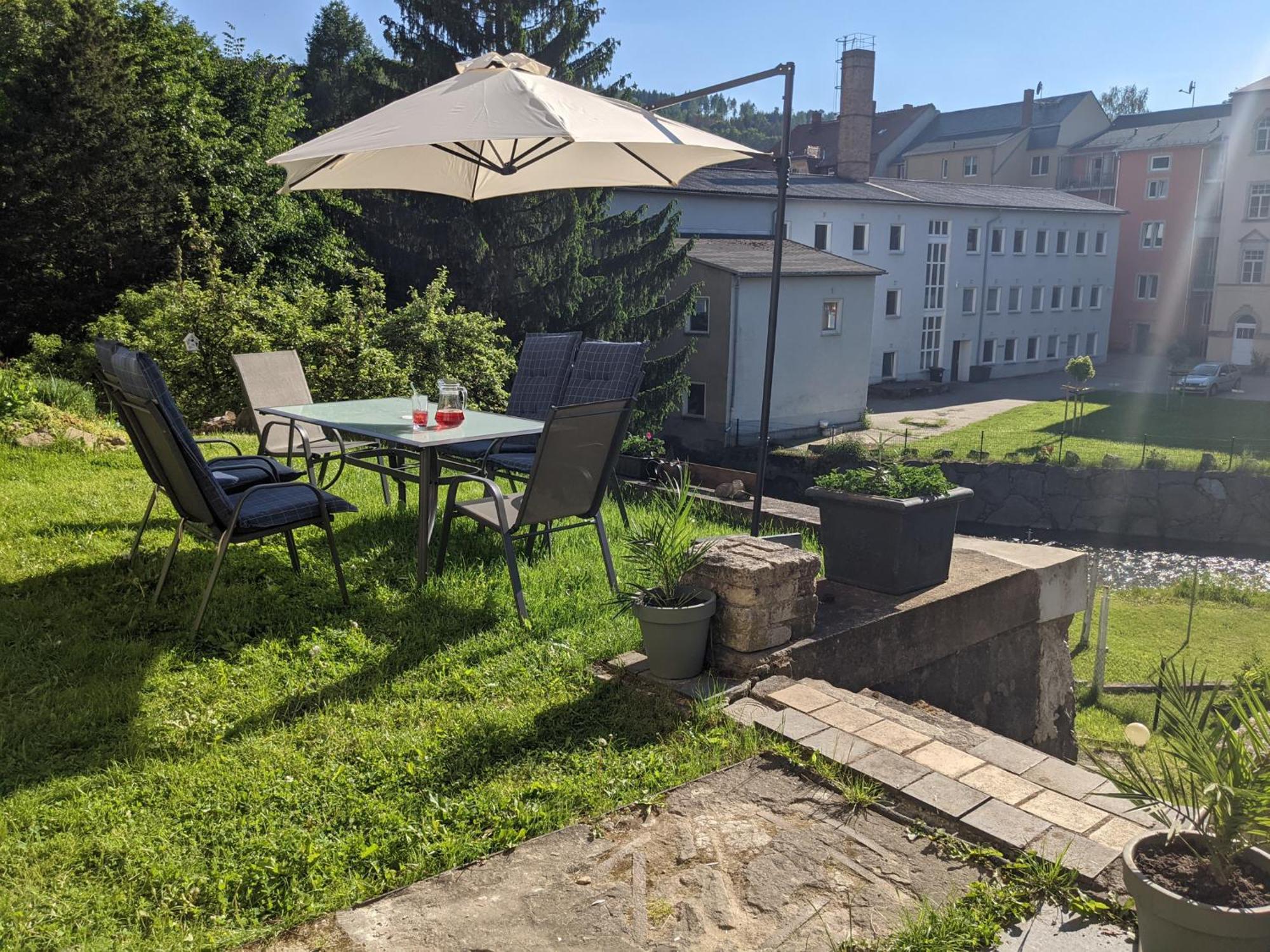 Hw4B - Urlaubsmagie - Zentral Mit Gemeinschaftsgarten, -Pool, -Sauna & Whirlpool Sebnitz Exterior photo
