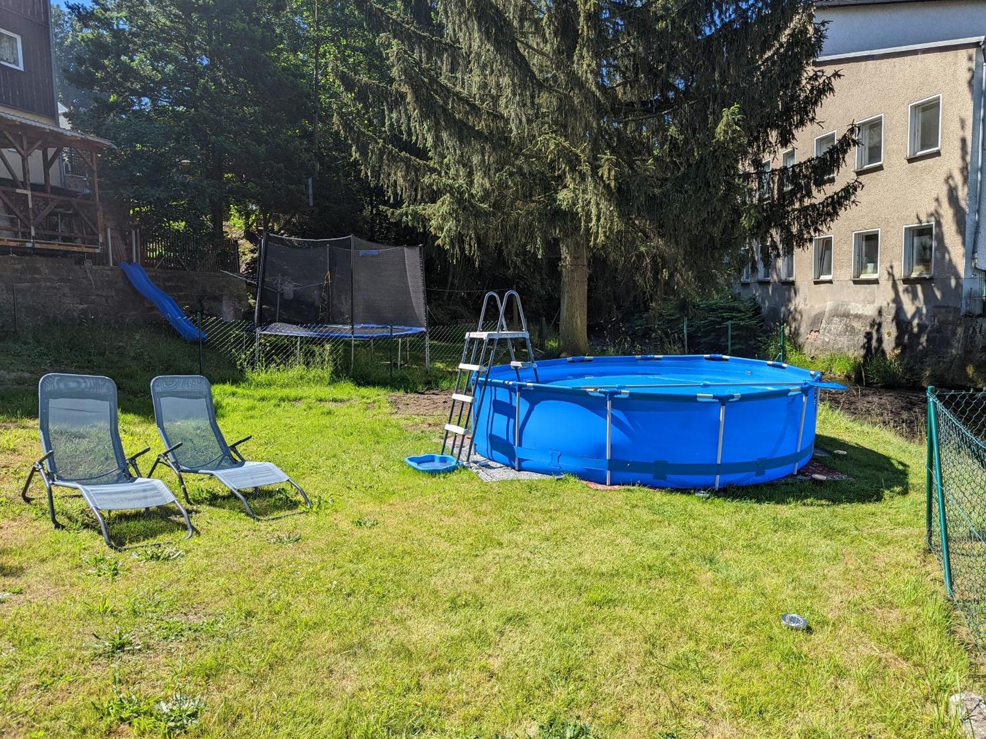 Hw4B - Urlaubsmagie - Zentral Mit Gemeinschaftsgarten, -Pool, -Sauna & Whirlpool Sebnitz Exterior photo